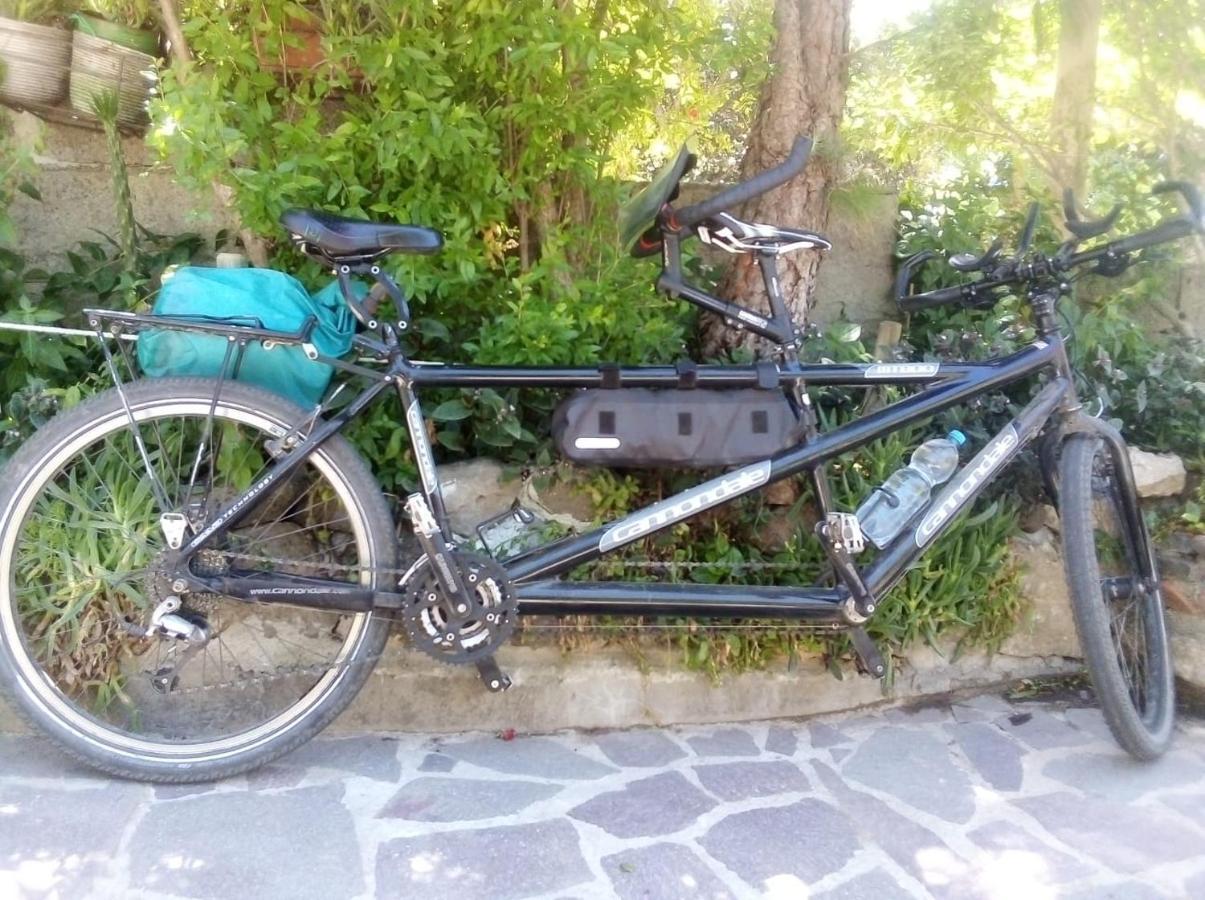 Belli Come Il Sole Serri Buitenkant foto
