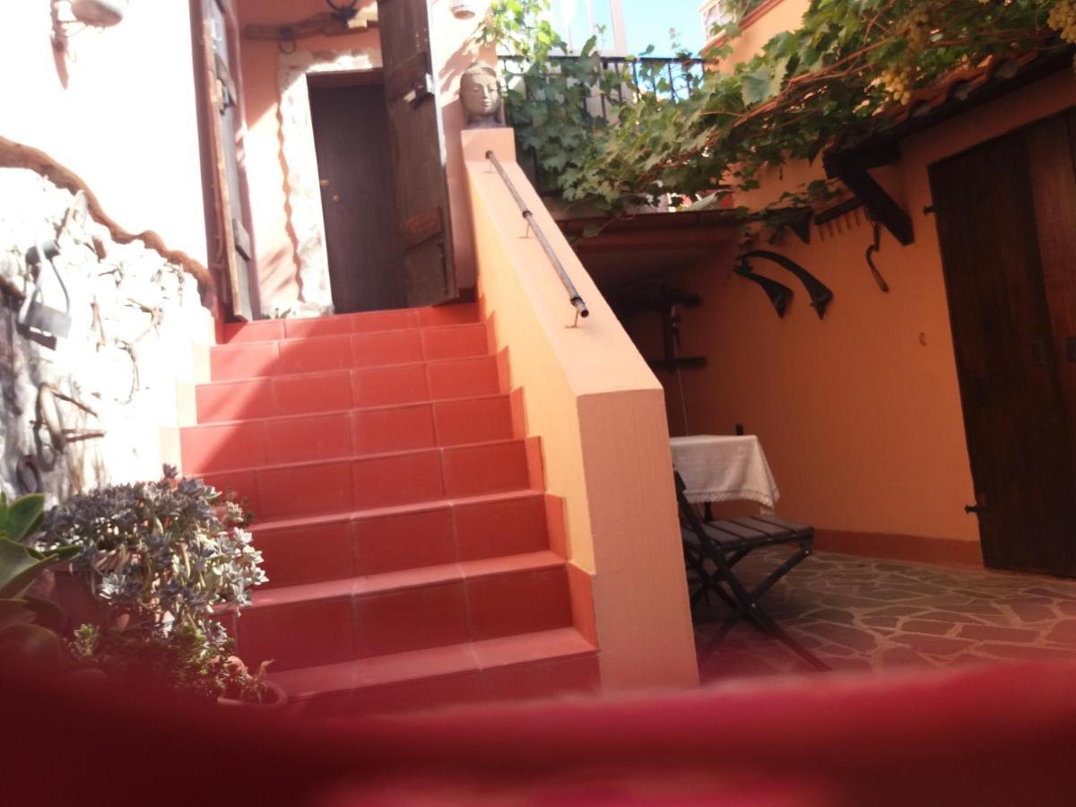 Belli Come Il Sole Serri Buitenkant foto